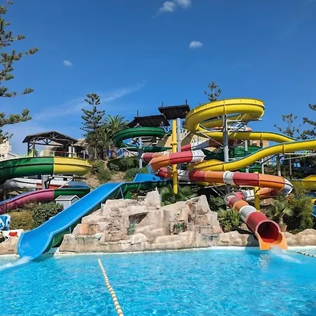 Terrazas De Miramar, Castillo * 푸엔히롤라