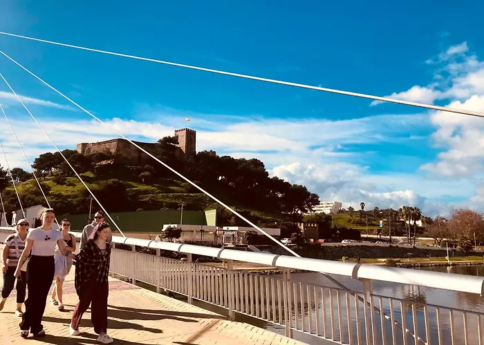 Terrazas De Miramar, Castillo